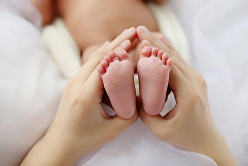 滴剂营养品或成消费潮流，进口婴童滴剂钙铁锌OEM贴牌代加工